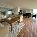 Casa de Férias Beautiful With Ocean View In Lyngmyr Kristiansand