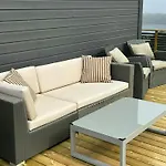 Beautiful With Ocean View In Lyngmyr Casa de Férias *