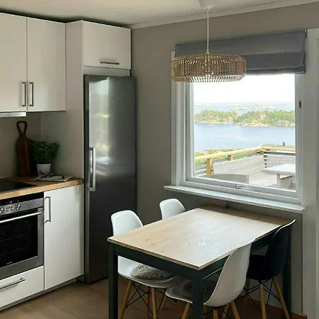 Beautiful With Ocean View In Lyngmyr Kristiansand