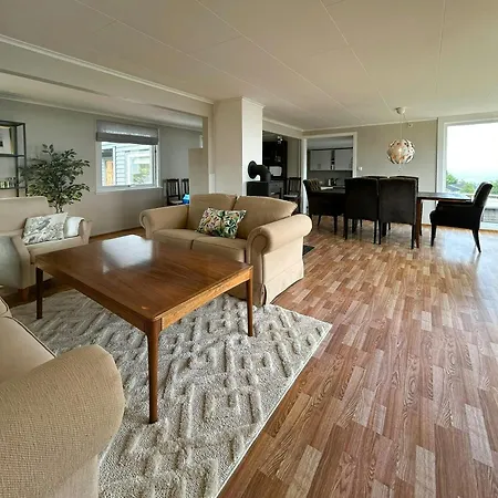 Vakantiehuis Beautiful With Ocean View In Lyngmyr Kristiansand