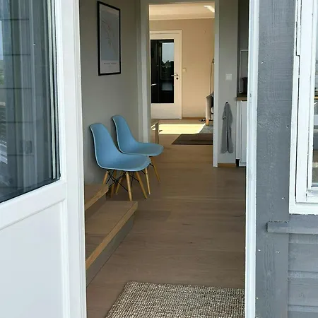 Vakantiehuis Beautiful With Ocean View In Lyngmyr