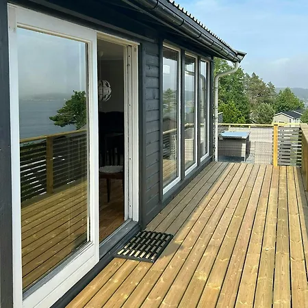 Vakantiehuis Beautiful With Ocean View In Lyngmyr Kristiansand
